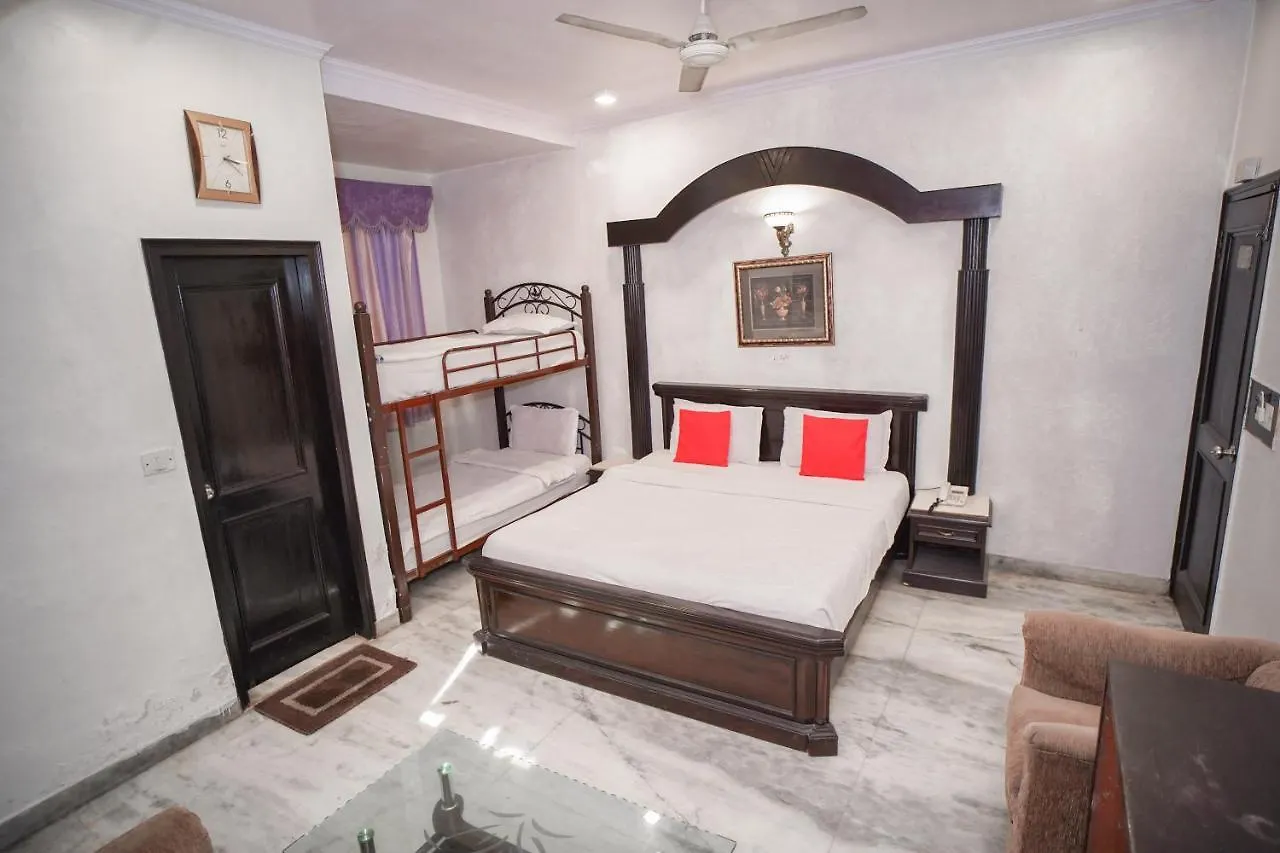 Hotel Garden View Karol Bagh Delhi  3*, Delhi (National Capital Territory of India)
