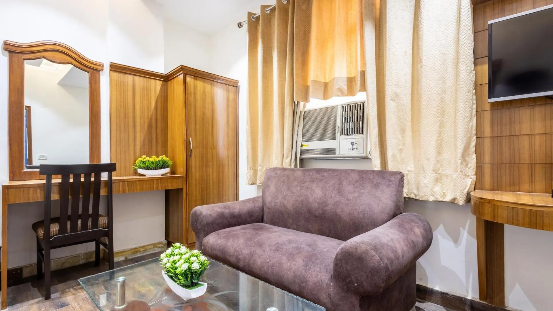 ***  Hotel Garden View Karol Bagh Delhi  India