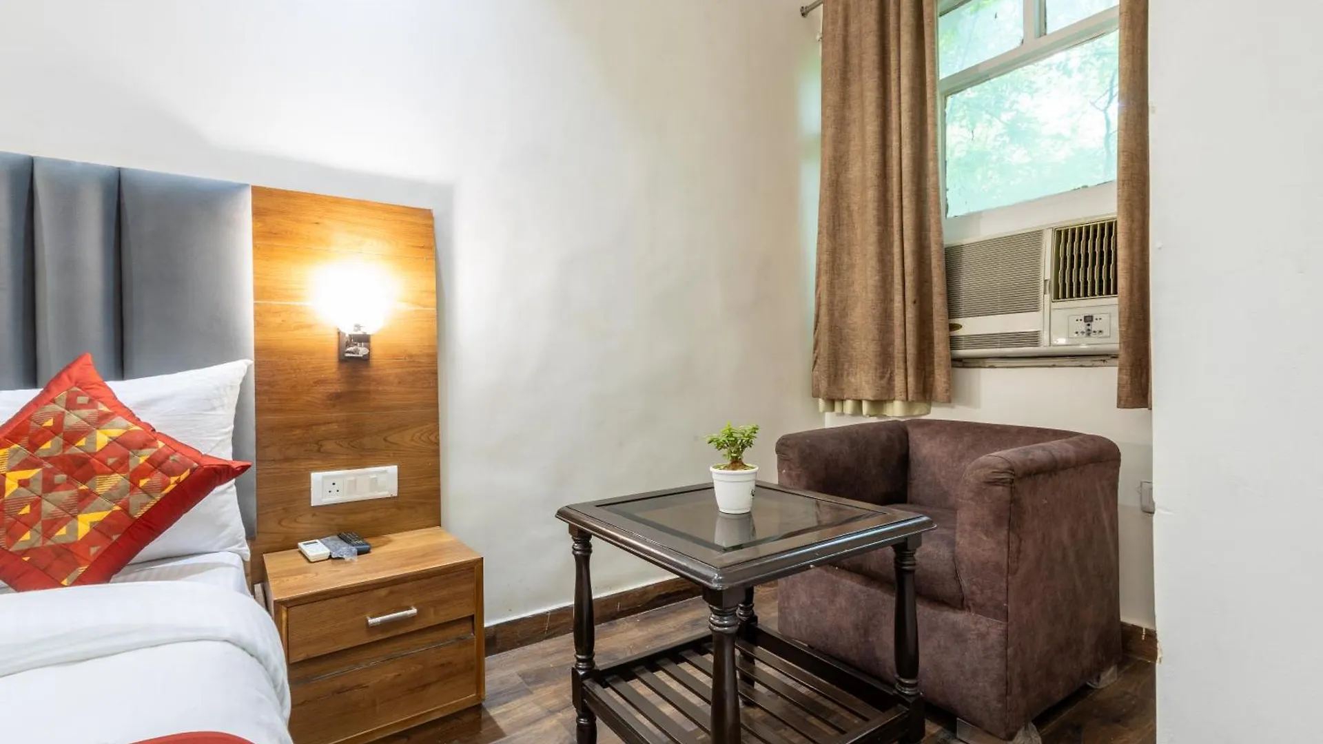 Hotel Garden View Karol Bagh Delhi