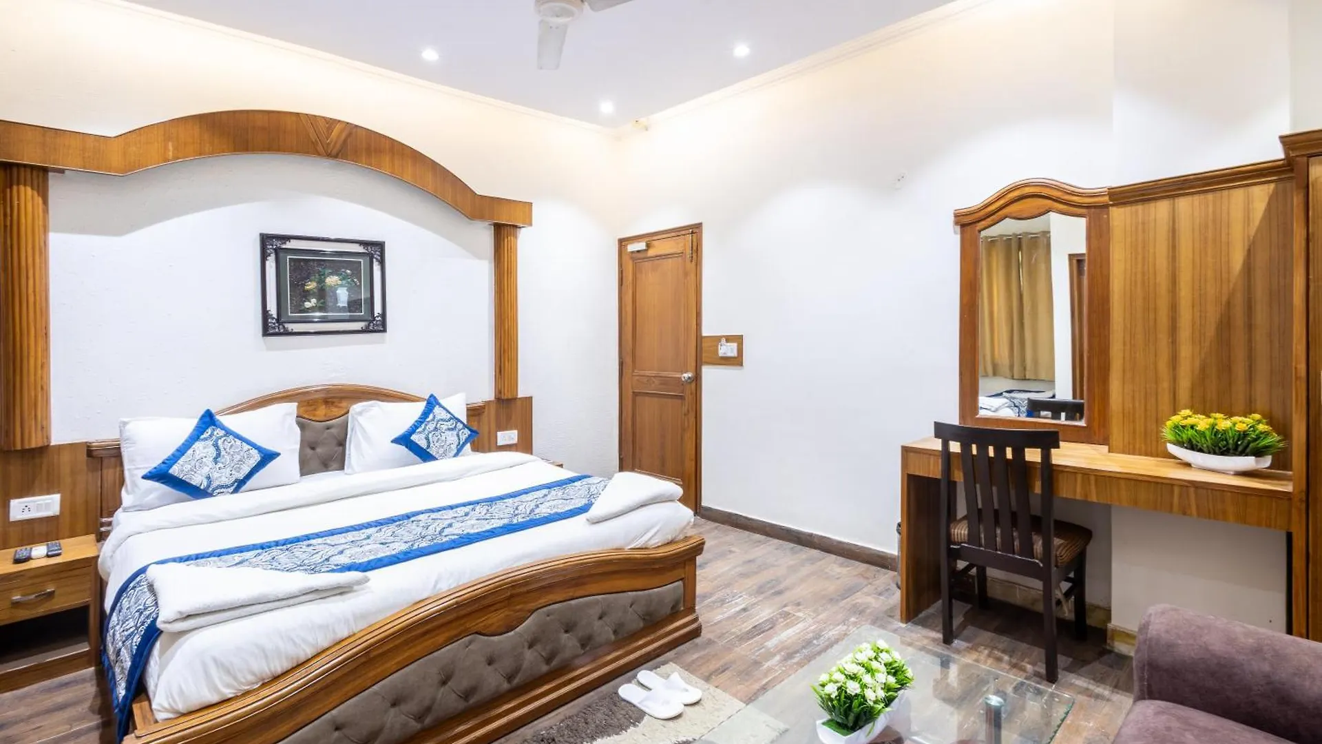***  Hotel Garden View Karol Bagh Delhi  India