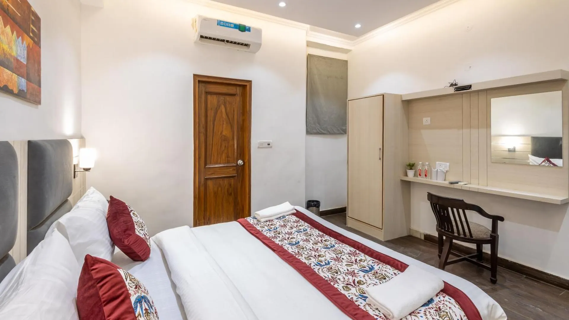 ***  Hotel Garden View Karol Bagh Delhi  India